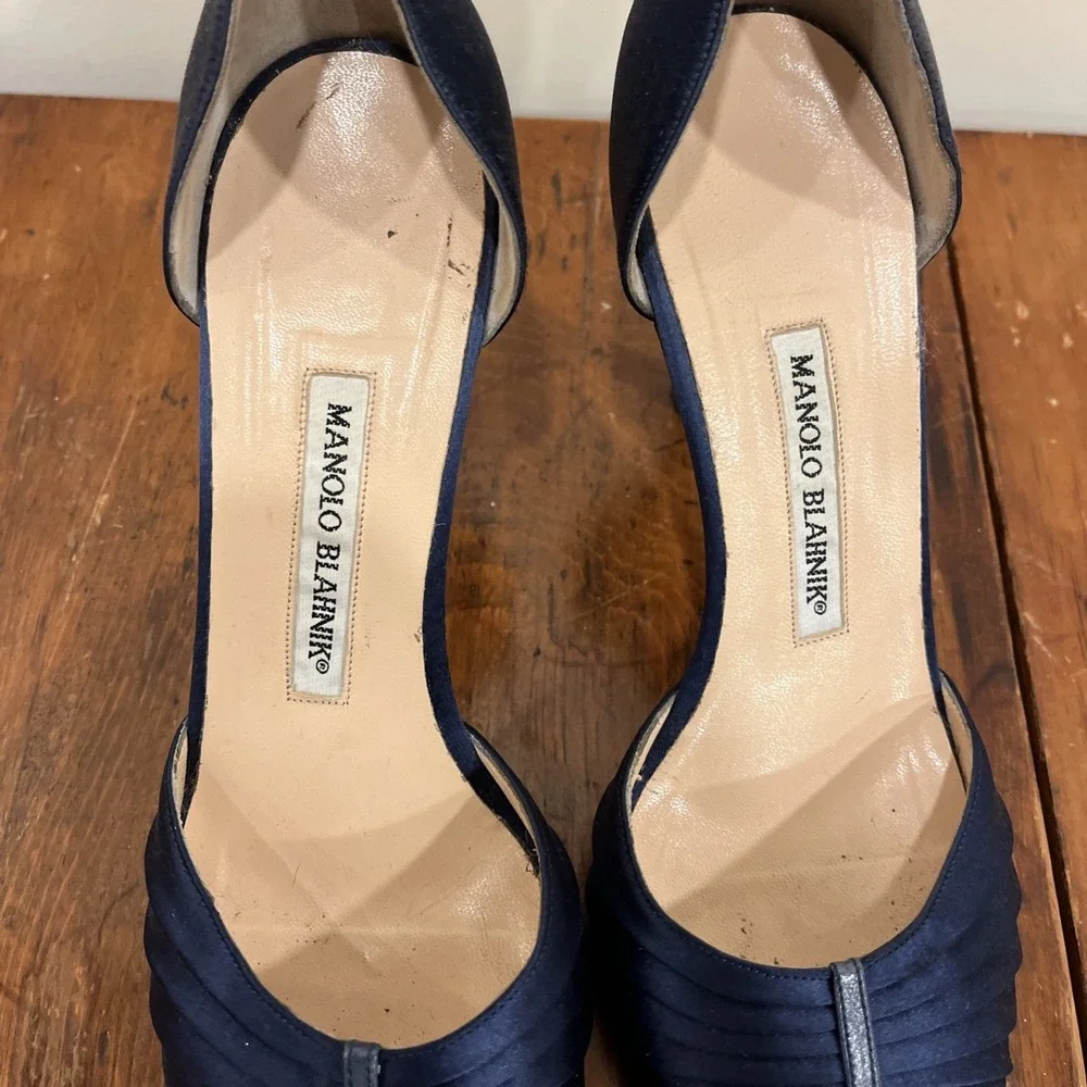 MANOLO BLAHNIK d'Orsay Navy Blue Satin Silver Pumps 37.5 Wedding, Authentic